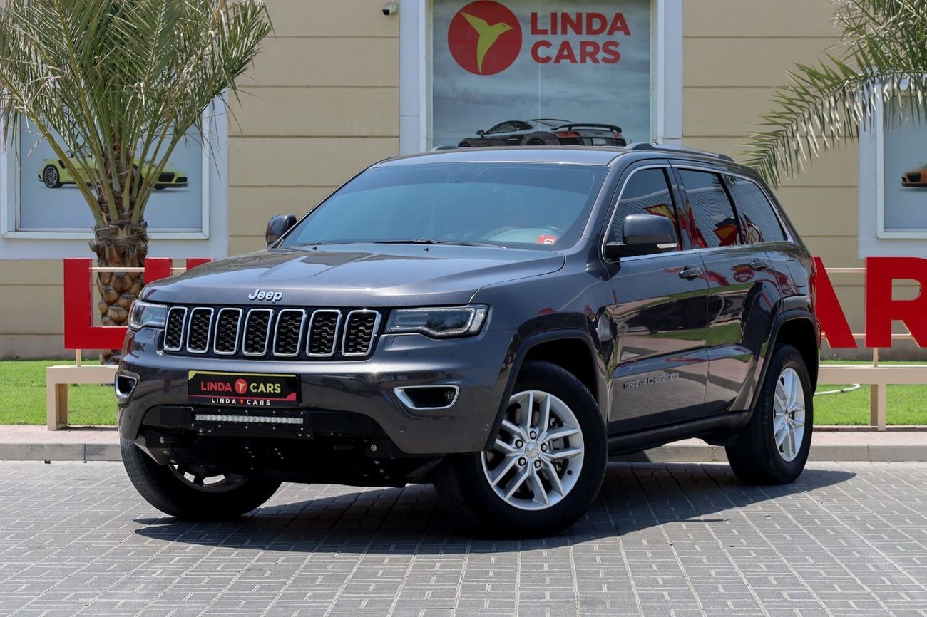 جيب جراند شيروكي Jeep Grand Cherokee Laredo 2017 GCC under Warranty with Flexible Down-Payment/ Flood Free.