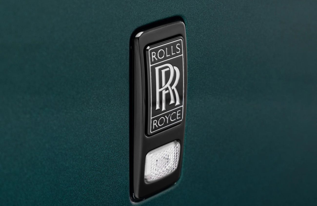 رولز رويس داون 6.6L V12 Twin-Turbocharged Engine