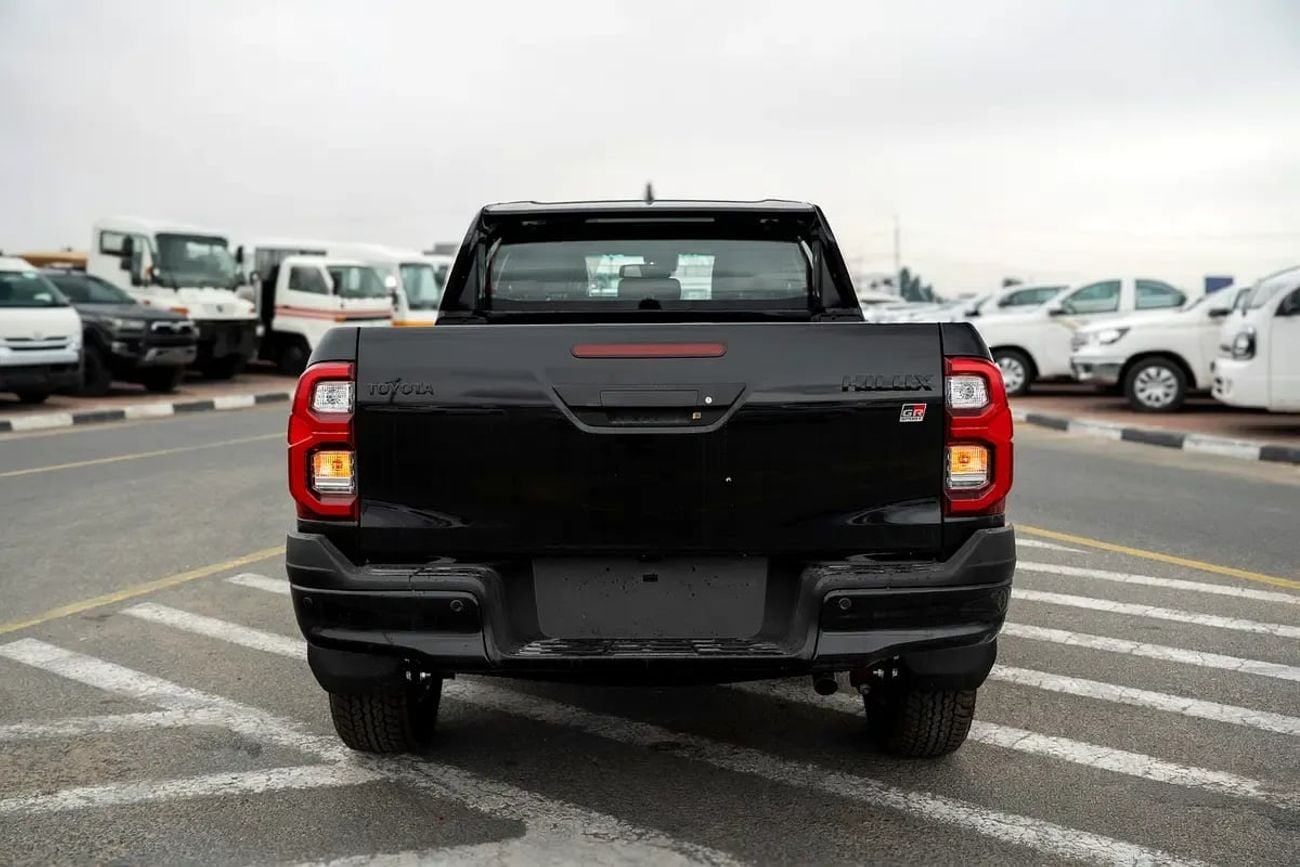 Toyota Hilux GR SPORT Toyota Hilux GR Sport 2.8L Engine 2026 GCC specs (FOR EXPORT ONLY)