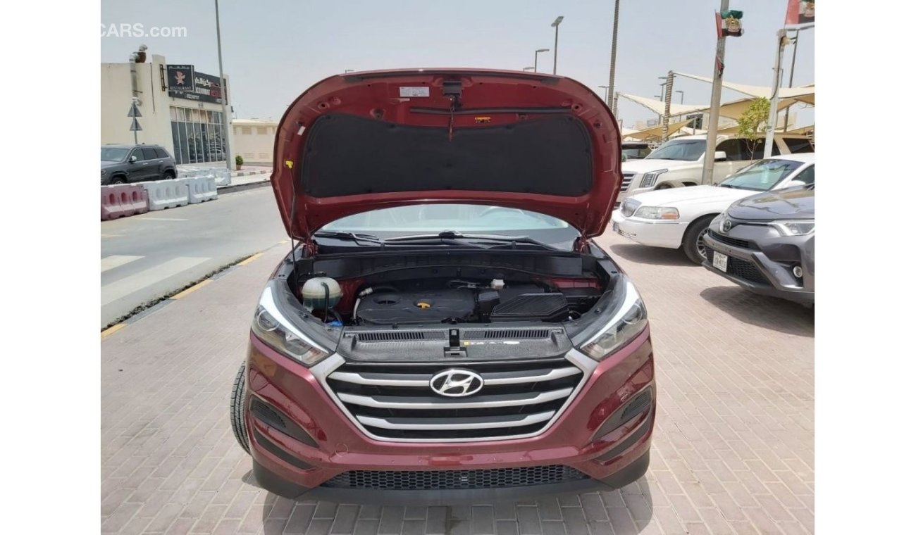 Hyundai Tucson SE SE 2018 Hyundai Tucson, Burgundy Color