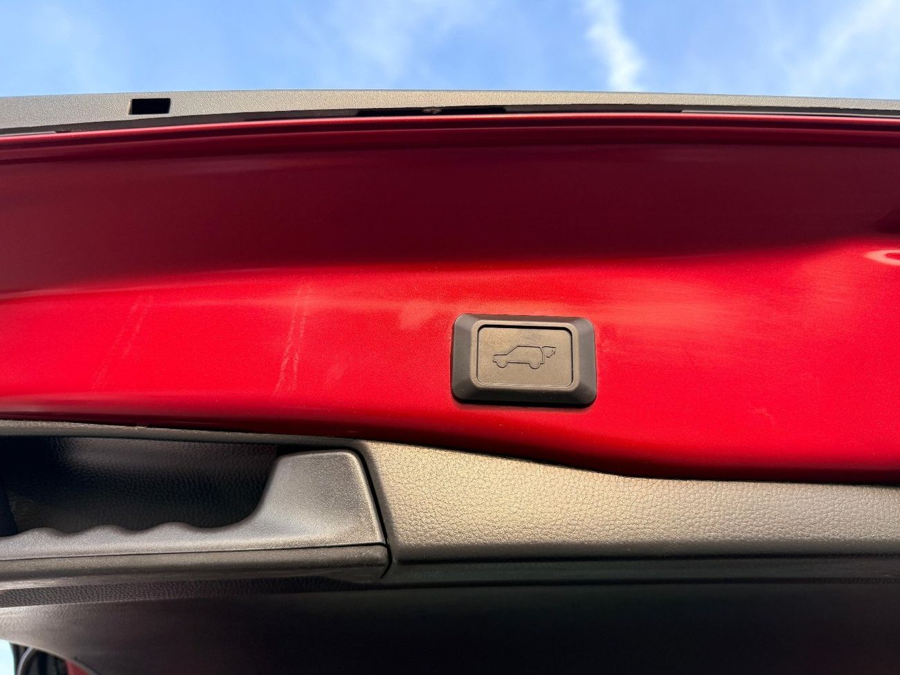 تويوتا راف ٤ XLE AWD 2.5 Sunroof  2024