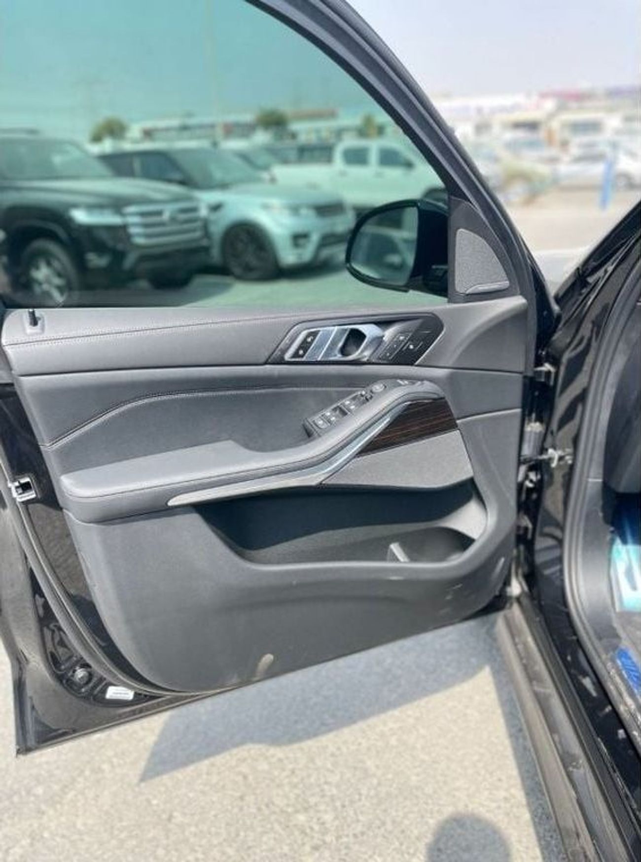 BMW X5 3.0L PETROL A/T X- DRIVE 40 I FULL OPTION