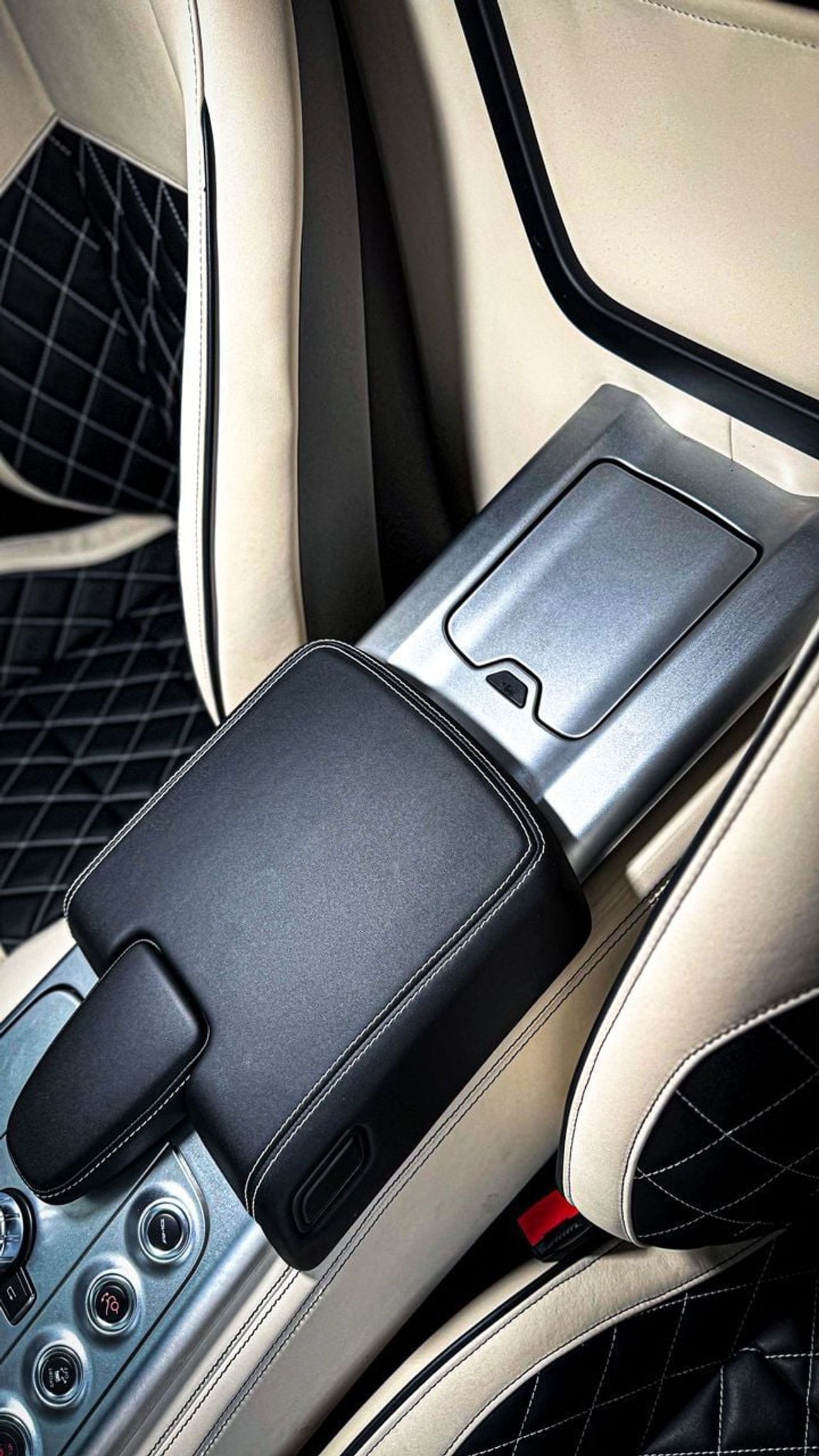 Mercedes-Benz SLS AMG GT 6.2L