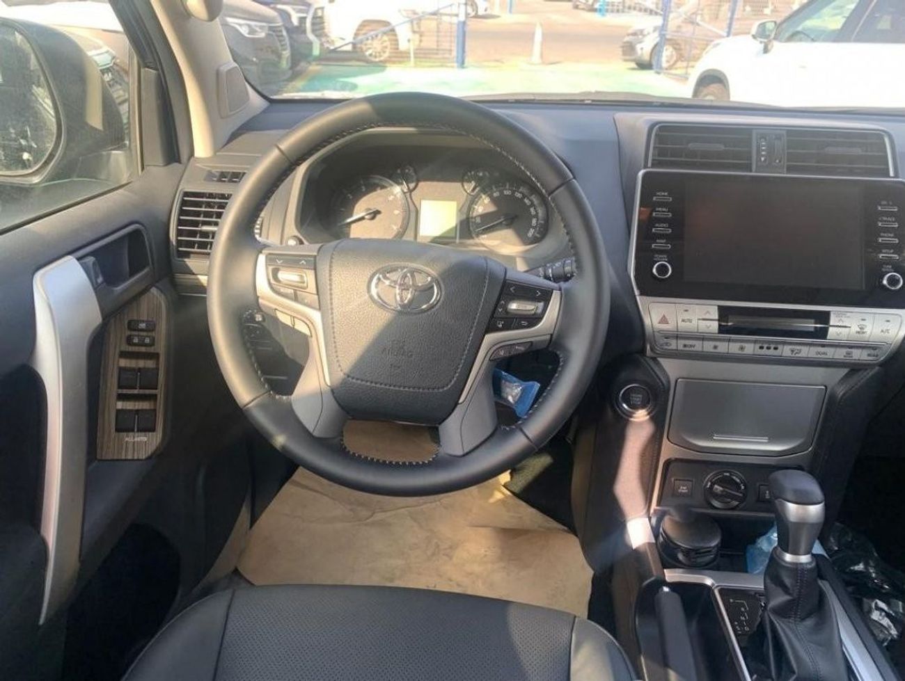 تويوتا برادو 2023 new TOYOTA PRADO 2700CC VXR FULL OPTION PETROL AUTOMATIC ZERO KM