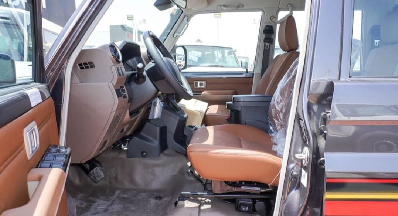 Toyota Land Cruiser Pick Up TOYOTA LC79 DC 2.8L DSL 25 YM FULL OPTIONS AT LC79 DC 2.8L DSL FULL AT 25 YM