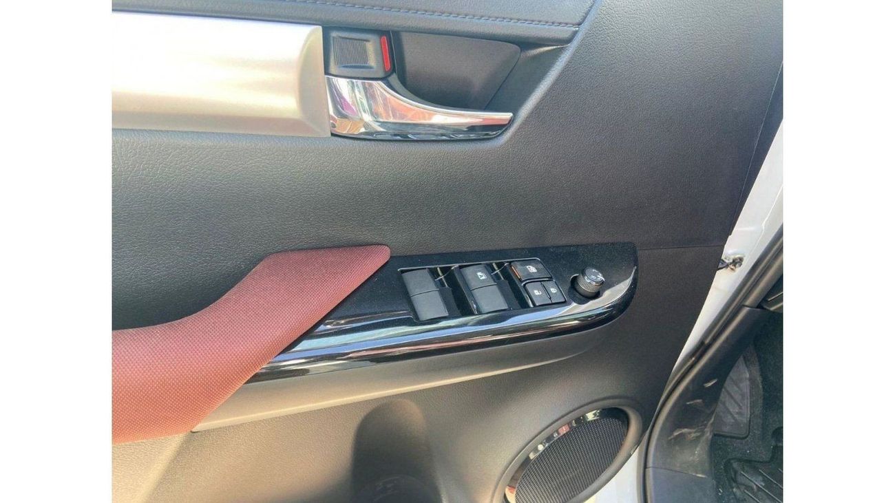 تويوتا هيلوكس DC DIESEL 2.4L 4x4 6AT FOR EXPORT