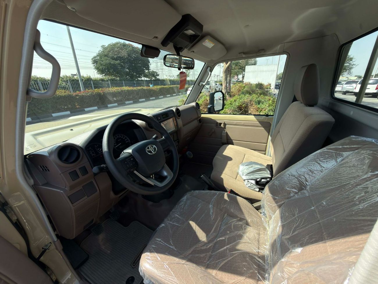 تويوتا لاند كروزر بيك آب GCC SPEC UNDER WARRANTY