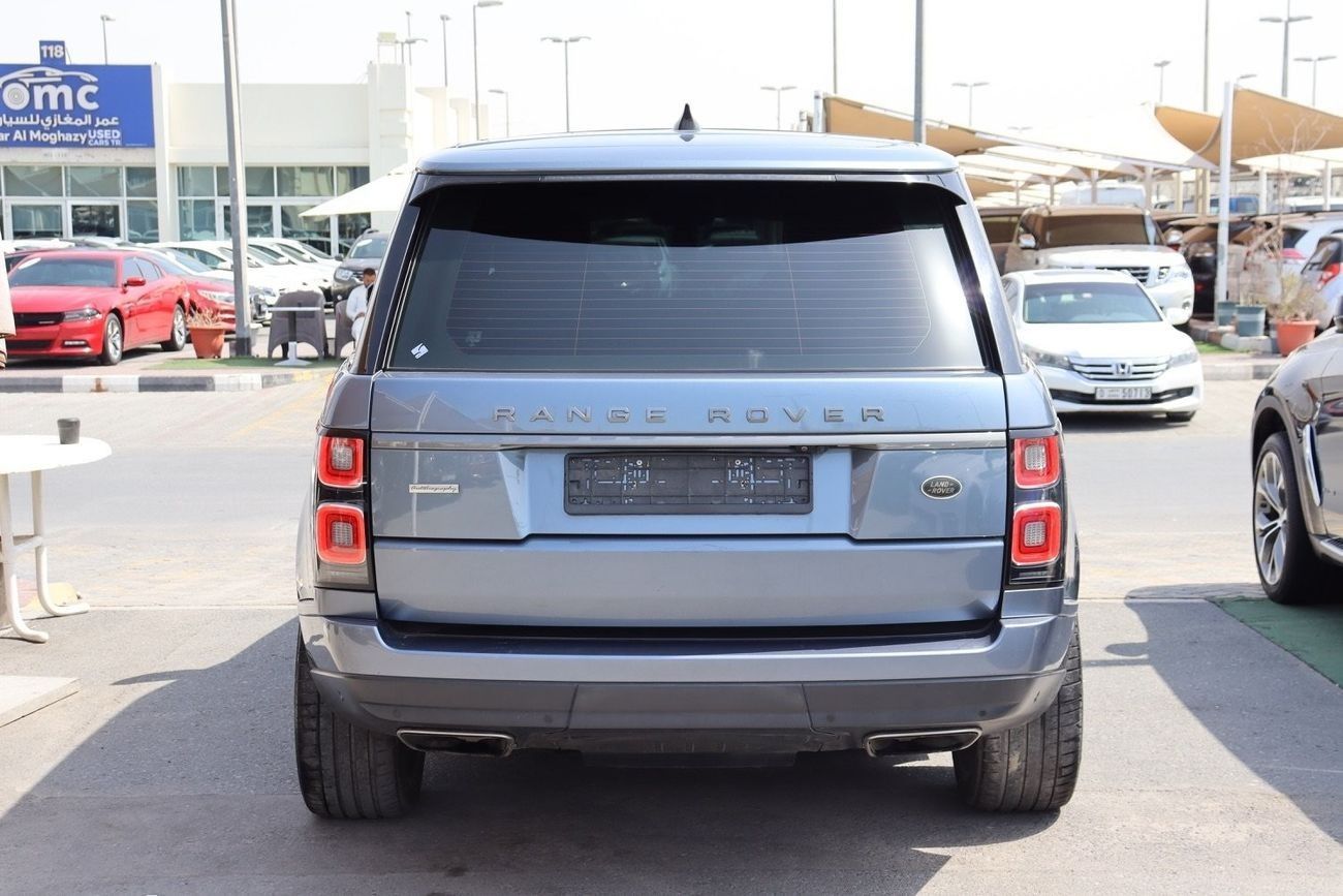 Land Rover Range Rover HSE 3.0L (380 HP) Range Rover SE V6 / 2018 / GCC / Original Paint / Full Service History