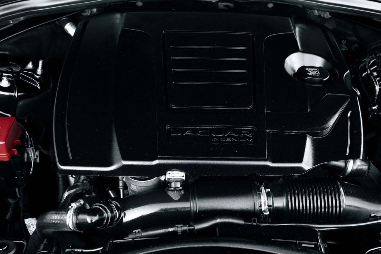 جاكوار F بيس R SPORT | 2,135 P.M  | 0% Downpayment | Agency Serviced!