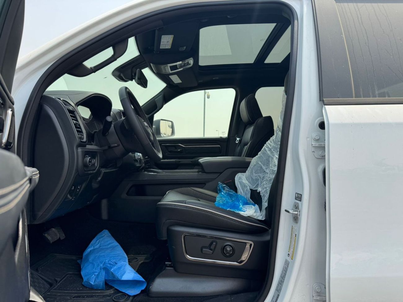 رام 1500 2025 Ram 1500 Limited Night Edition 3L Hurricane I6