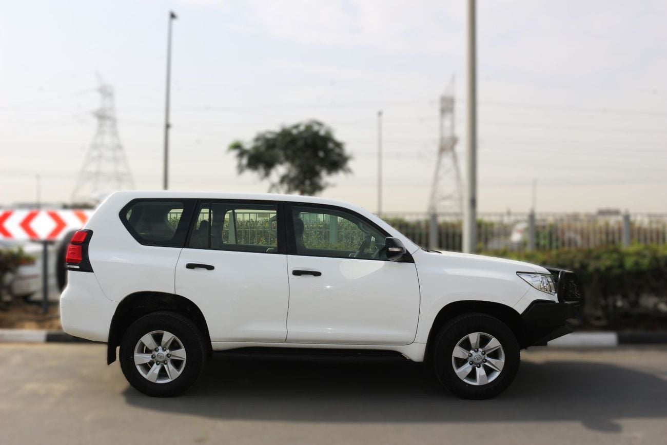 Toyota Prado TOYOTA PRADO 2018 DIESEL MANUAL GEAR 7 SEATS