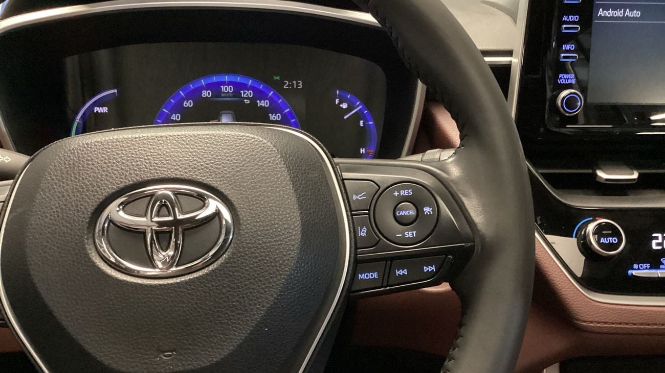 تويوتا كورولا كروس 1.8 HYBRID GLI AUTO | شامل الضمان | 0 ﺪﻔﻋﺓ ﺃﻮﻟﻯ