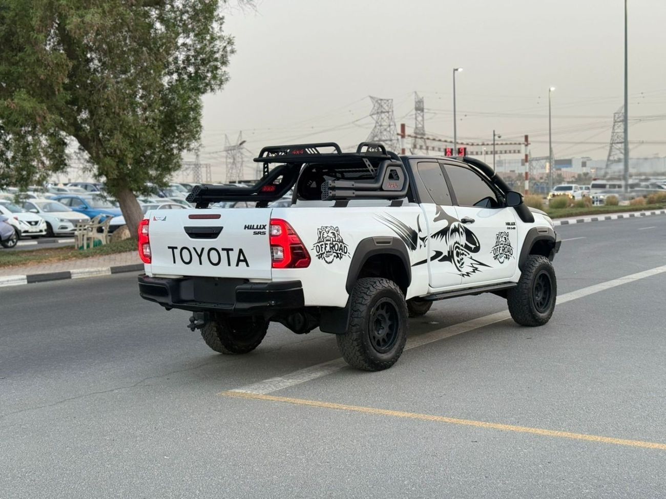 Toyota Hilux SMART CAB OFF ROAD MODIFIED 2019 | 2.8L DIESEL ENGINE | AT | AIR SNORKEL | 4WD