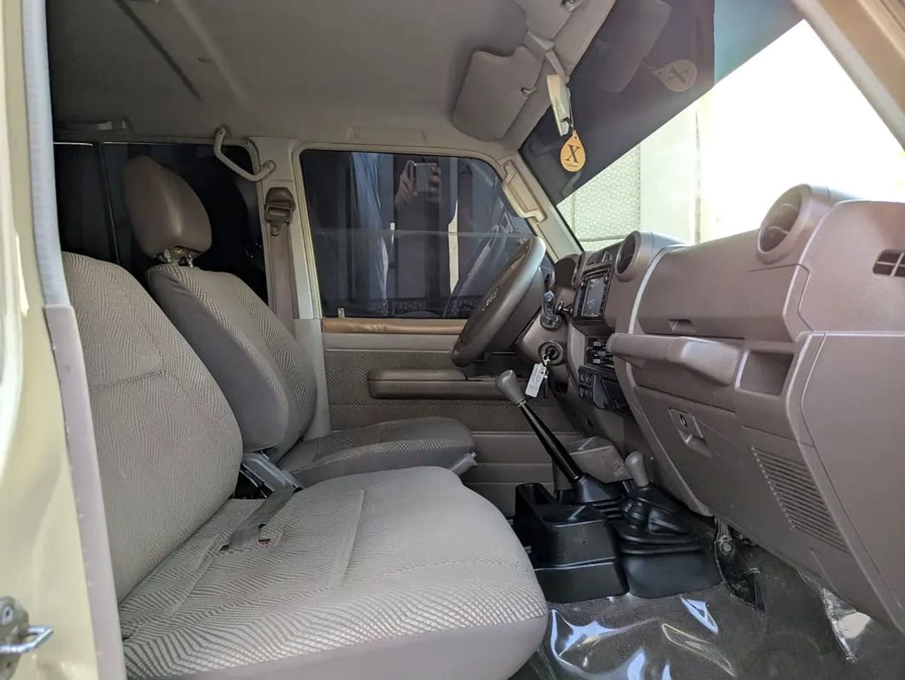 تويوتا لاند كروزر 70 LAND CRUISER 76 SERIES DIESEL GCC IN EXCELLENT CONDITION