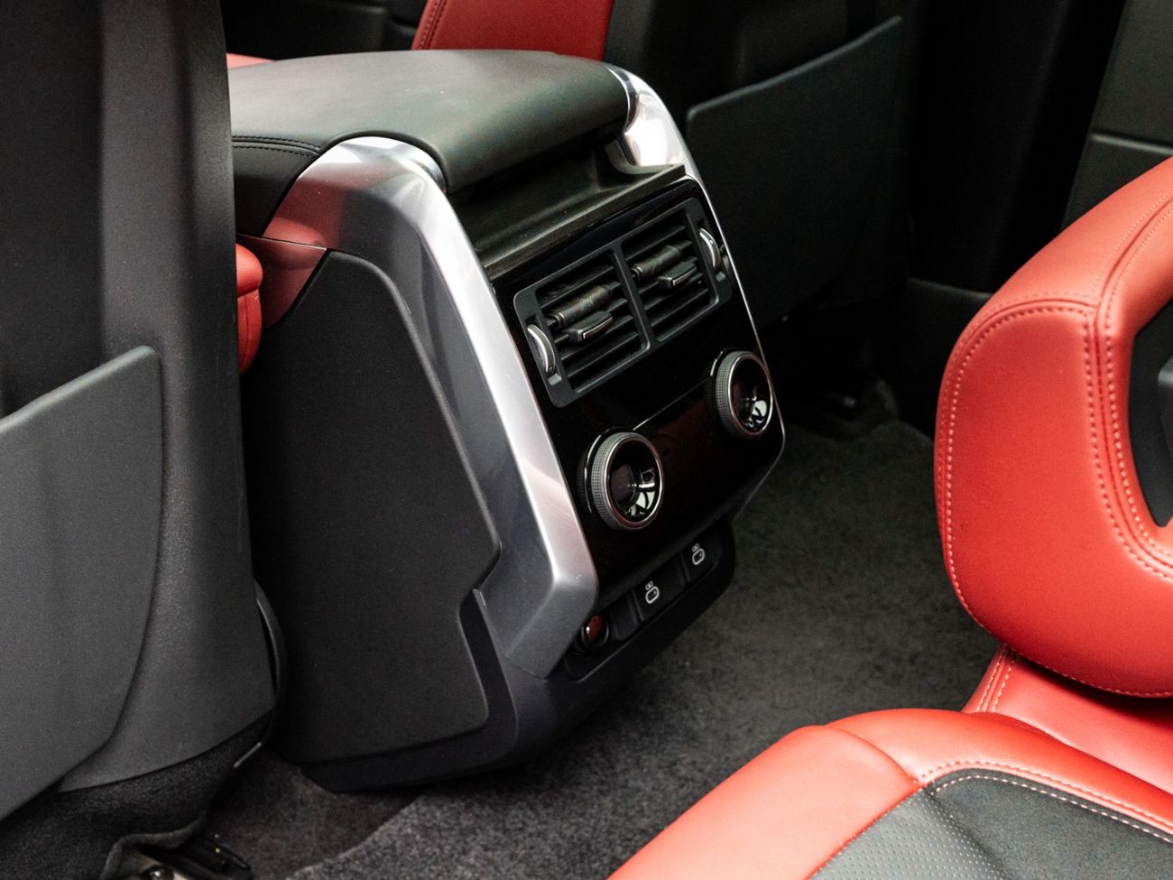 Land Rover Range Rover Sport HST 3.0L SUMMER STARTS NOW | EXCLUSIVE DEAL BY BLACKLINE, 2022 Range Rover Sport HST, 1 Year Warrant
