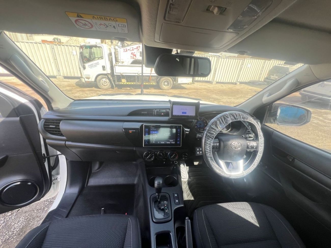 Toyota Hilux SMART CABIN ,DIESEL 2.8 LITER ,RIGHT HAND DRIVE ,AUTOMATIC