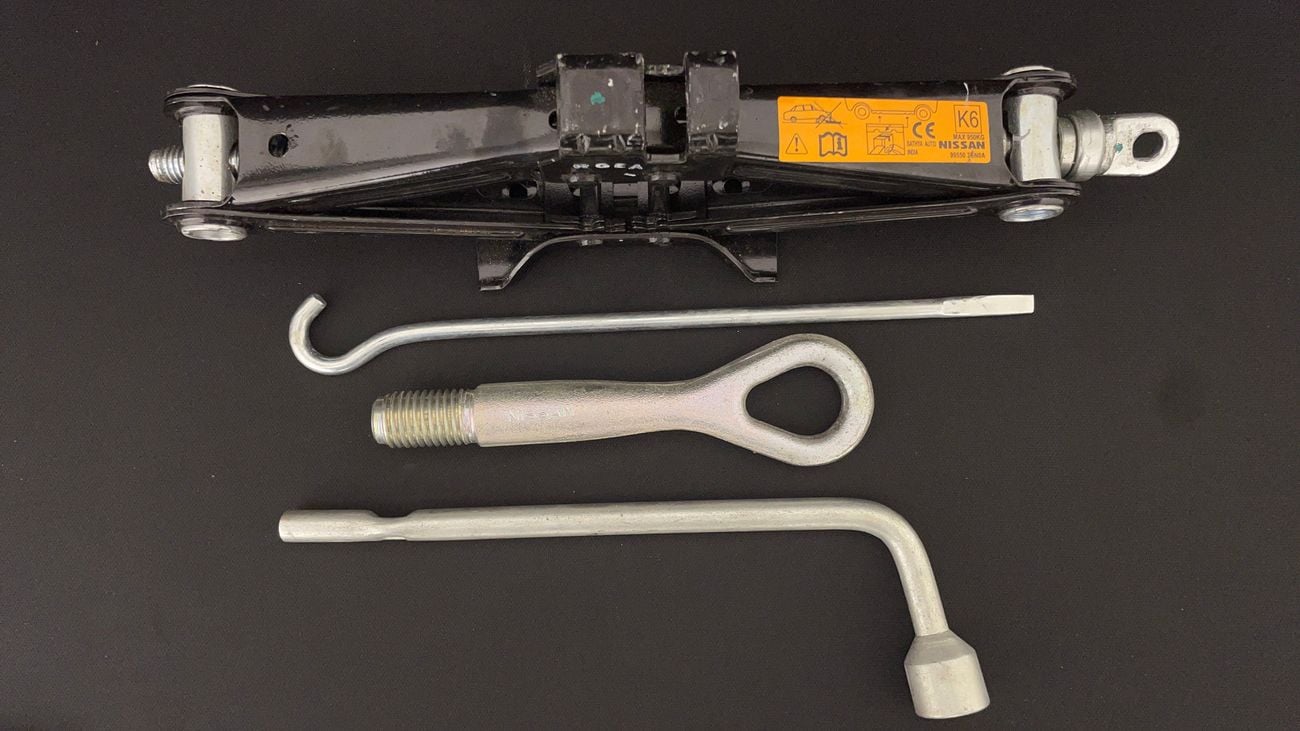 Nissan Sunny SV 1.5 | Zero Down Payment | Home Test Drive