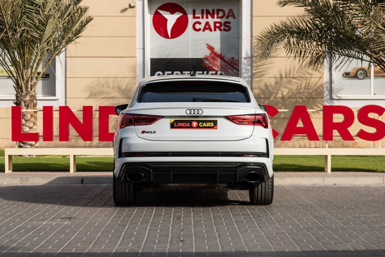 Audi RS Q3 TFSI quattro 2.5L SUV