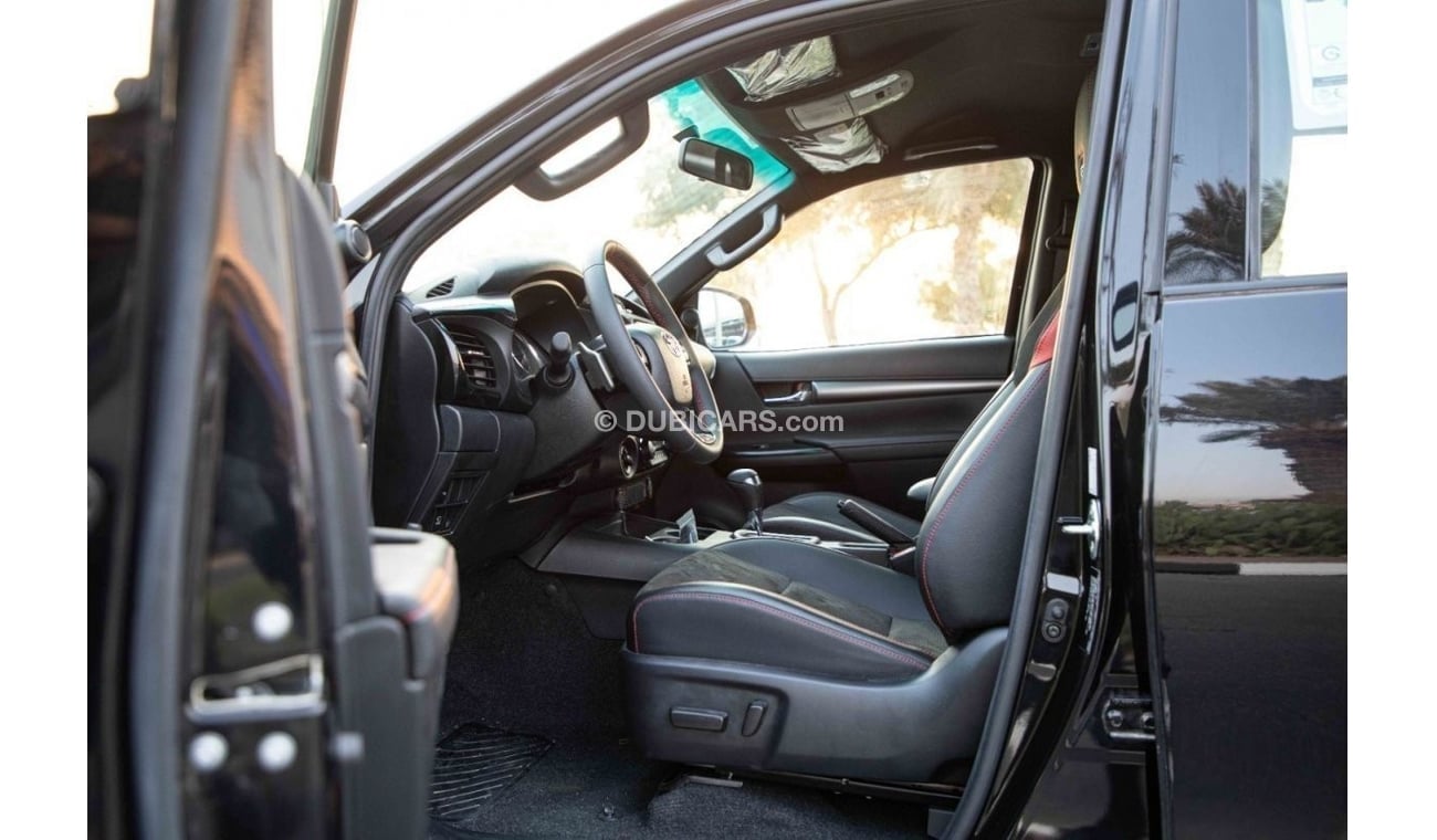 تويوتا هيلوكس 2023 Toyota Hilux 4x4 DC 2.8L GR Sport Diesel AT - Black inside Black