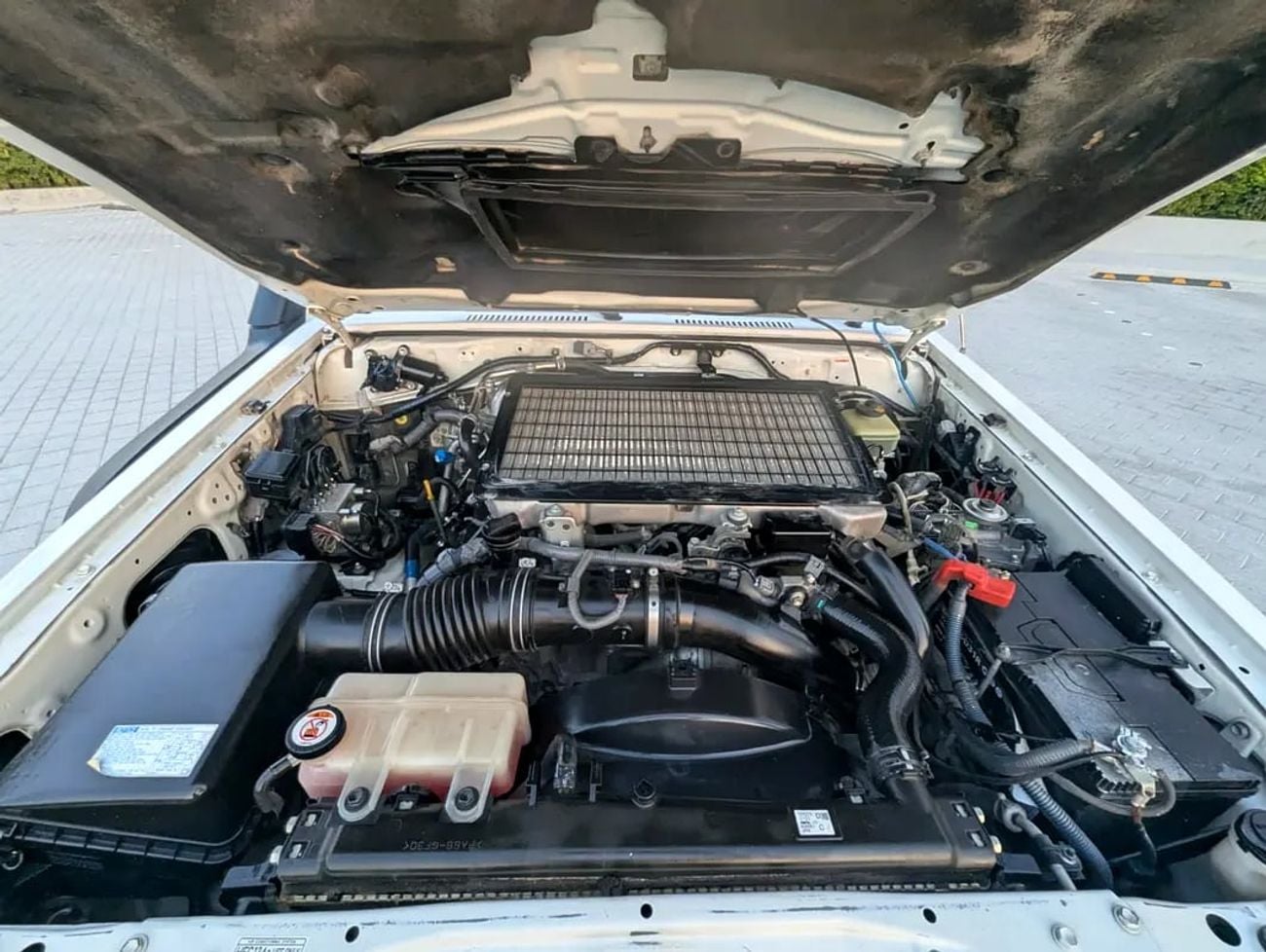 تويوتا لاند كروزر 70 Land Cruiser 76 Series 1VD-FTV 4.5L V8 Turbo-Diesel Excellent Condition