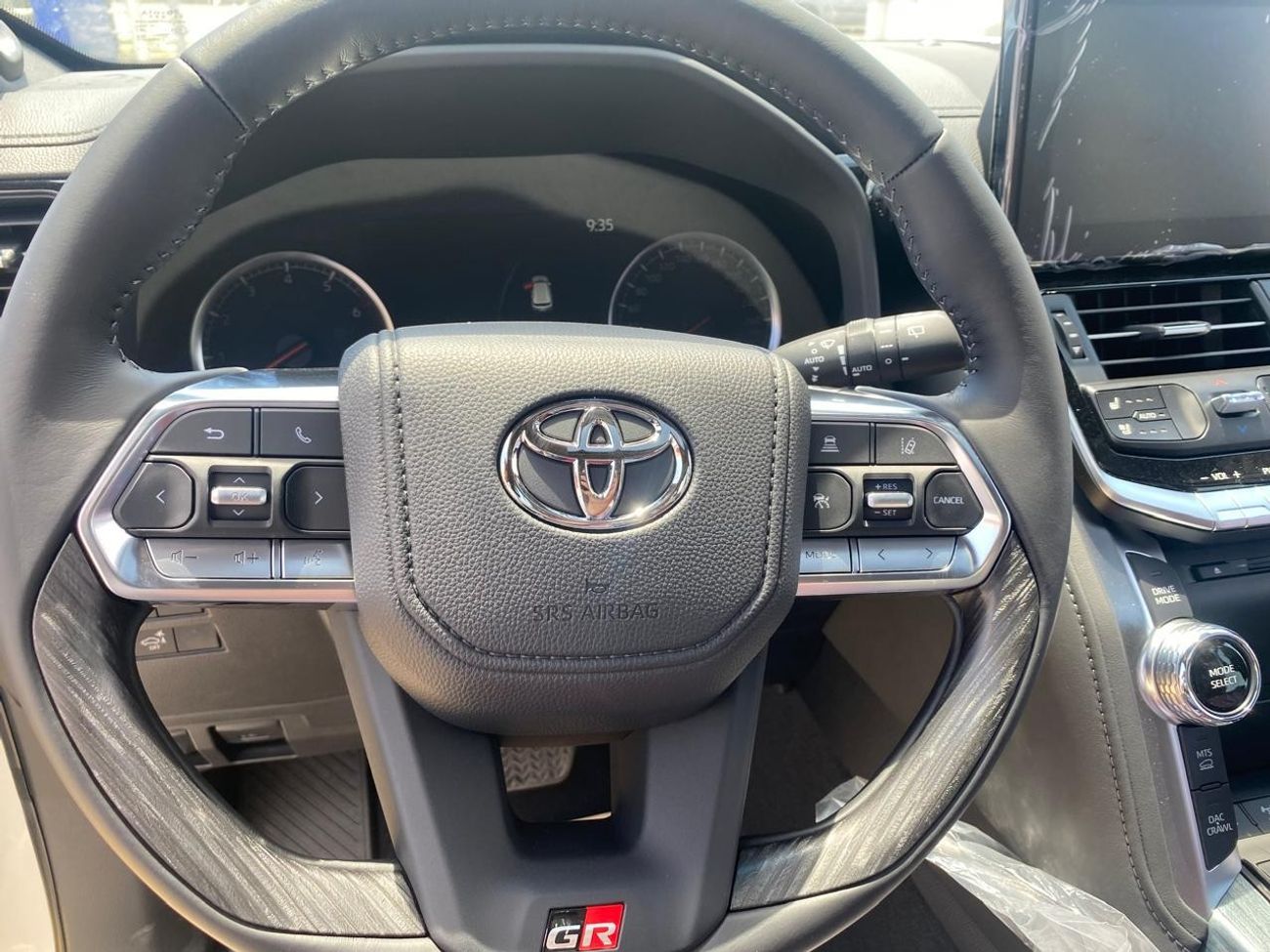 تويوتا لاند كروزر LANDCRUISER 3.5 GR SPORT