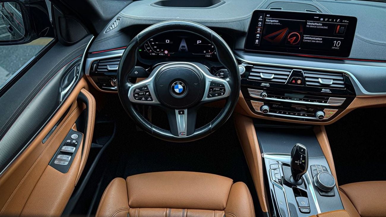 BMW 520i M Sport Comfort 2.0L