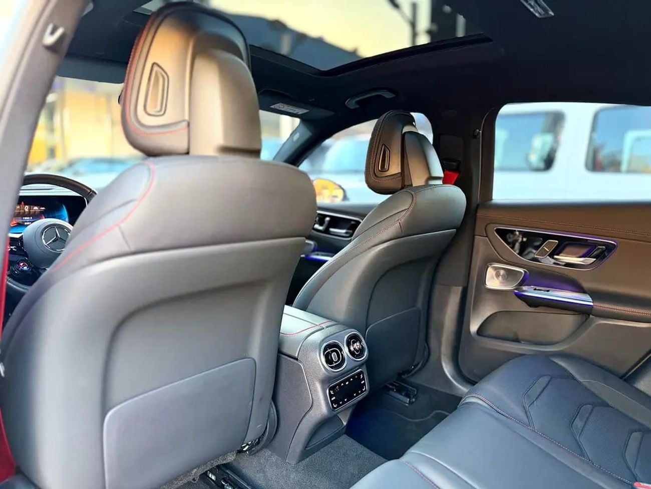 Mercedes Benz GLC 43 AMG 4MATIC MERCEDES GLC43 - MODEL - NO ACCIDENT OR PAINT - 5,000 KM - INTERNATIONAL WARRANTY AVAILABLE
