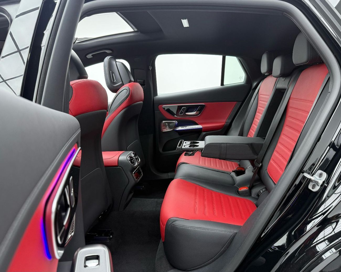 مرسيدس بنز GLC 200 4Matic *Brand New* Mercedes Benz GLC 200 AMG Premium Plus, 2030 Mercedes Warranty + Service Pack, GC