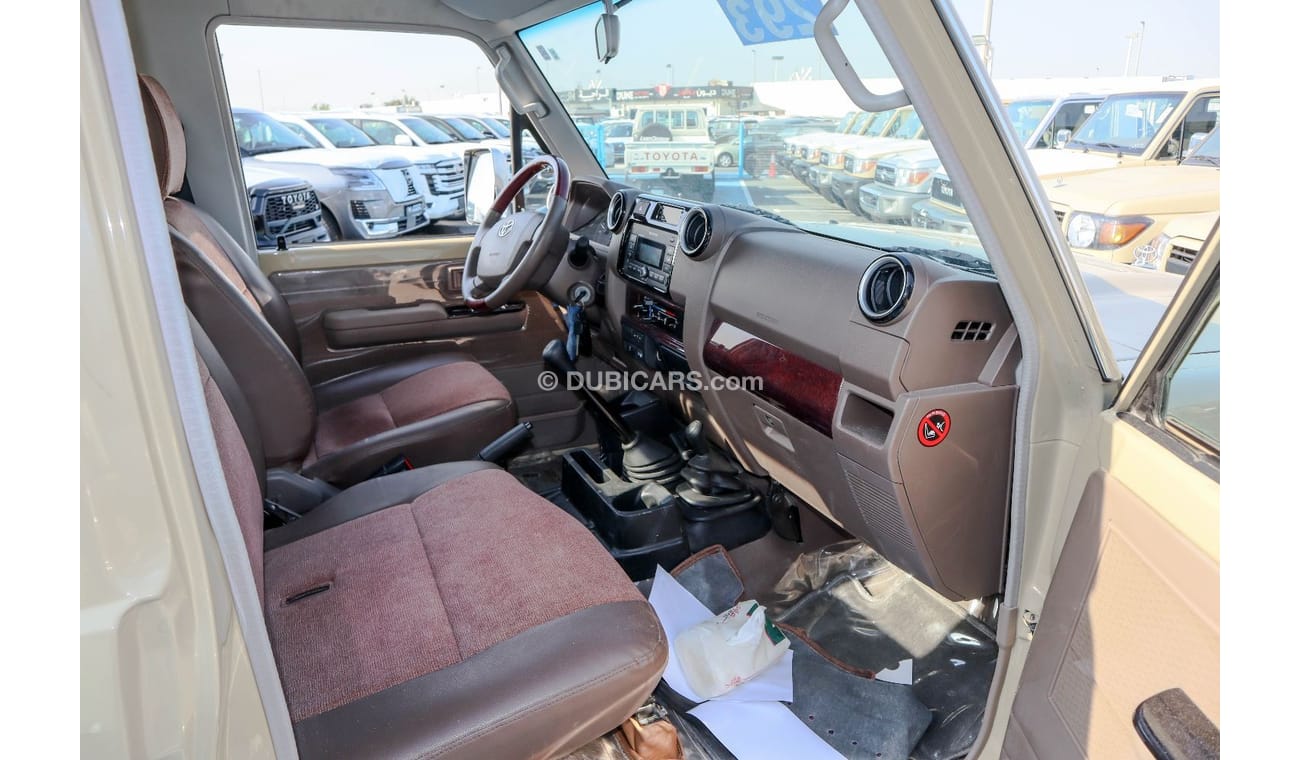 Toyota Land Cruiser Pick Up 2022 MODEL TOYOTA LAND CRUISER 79 SINGLE CAB PICKUP LX V6 4.0L PATROL 4WD MANUAL TRANSMISSION