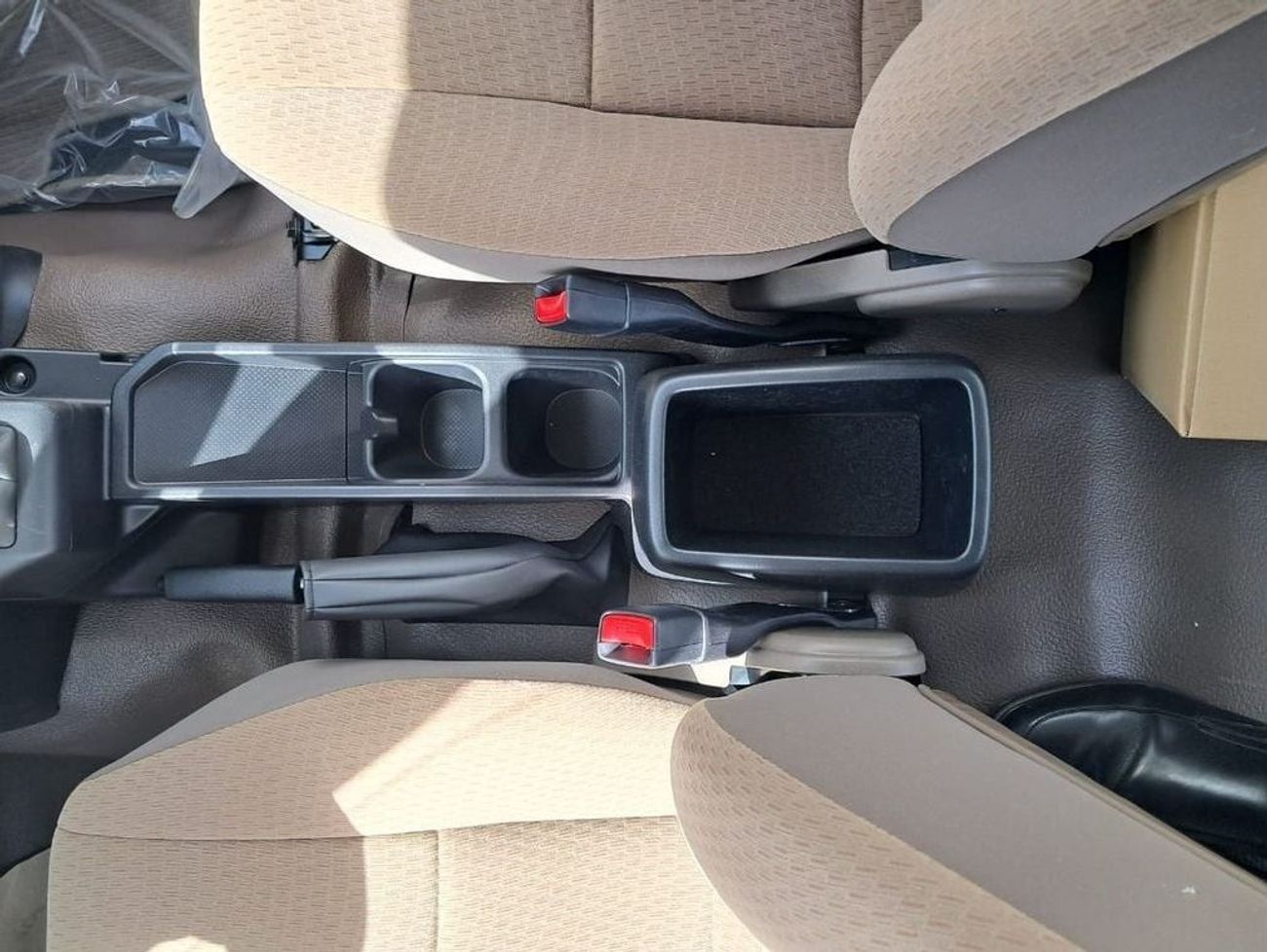 تويوتا لاند كروزر 70 LC78 4.0L STD E1 AT 2025 YM