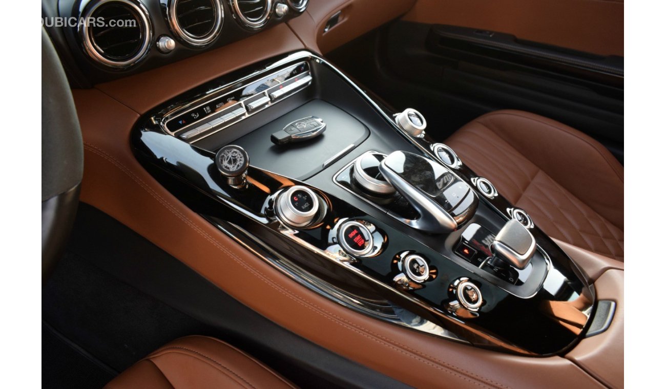 مرسيدس بنز AMG GT S 2016