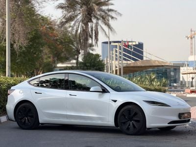 Tesla Model 3 LONG RANGE