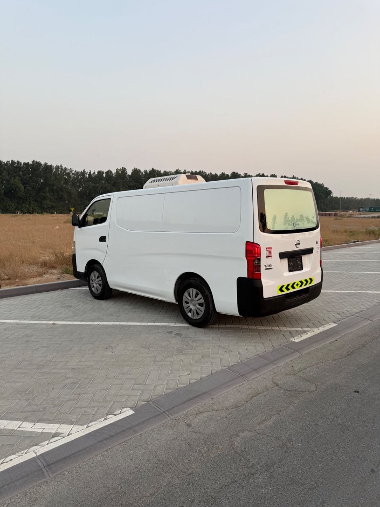 Nissan Urvan STANDARD Nissan Urvan 2021 Automatic