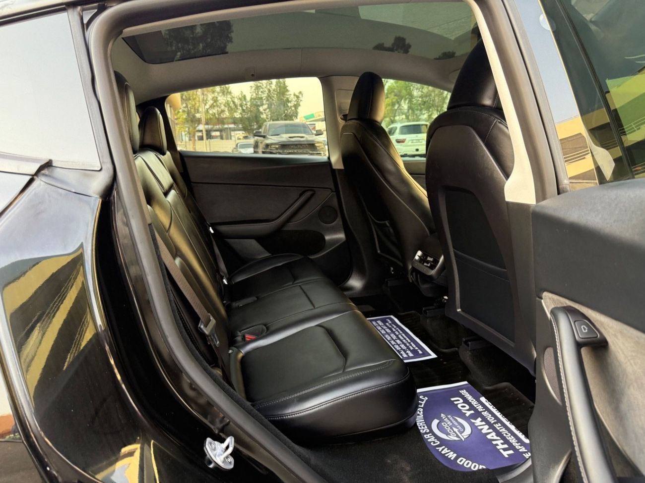 Tesla Model Y 2024 DUAL MOTOR AUTO PILOT LONG RANGE 360 CAMERAS CANADA SPEC