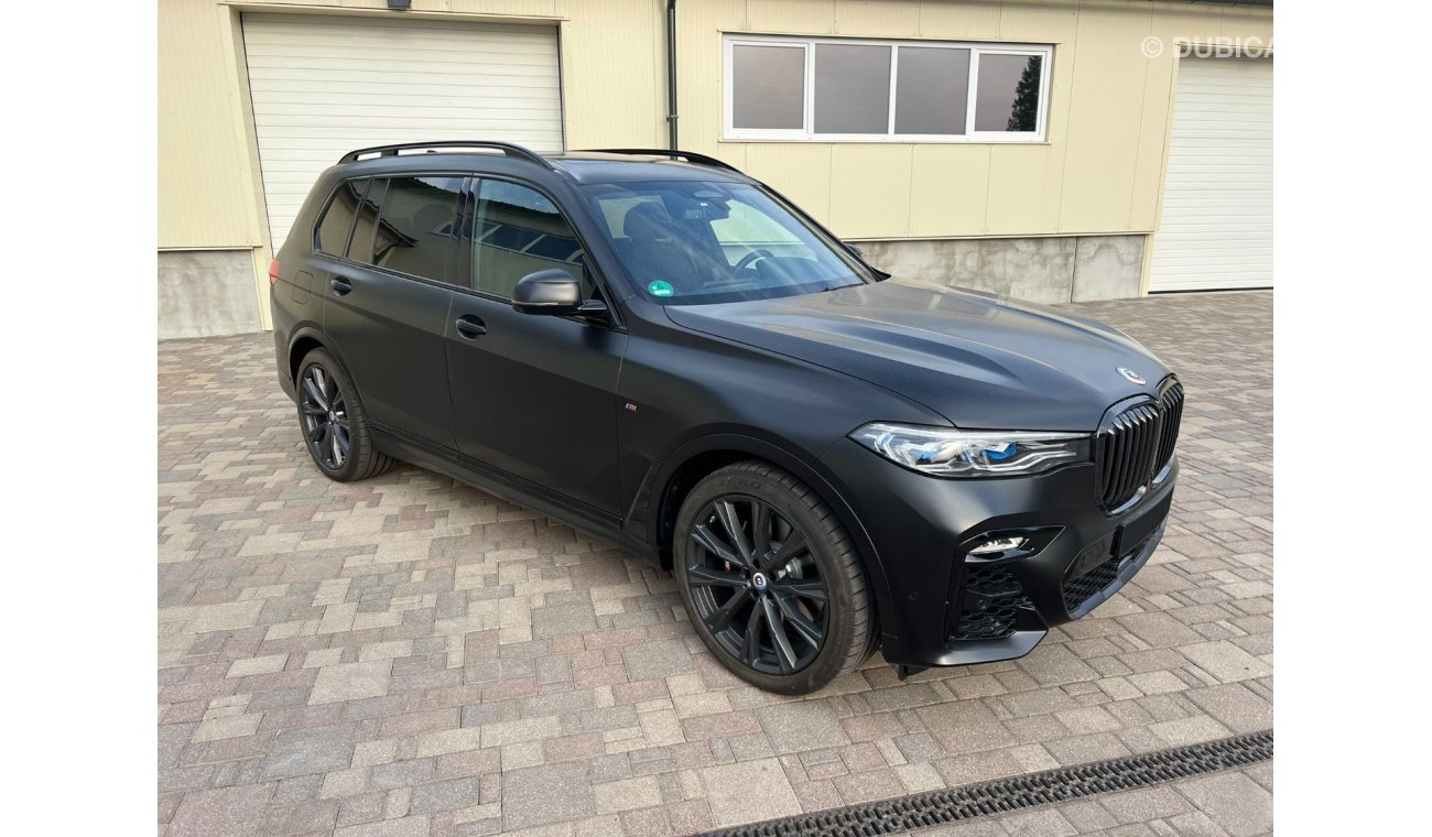 BMW X7 M50i Luxury BMW X7 M50I DARK SHADOW EDITION LIMITED