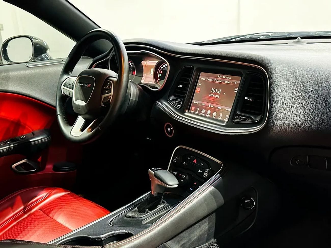 دودج تشالينجر R/T Plus 5.7L (372 HP)