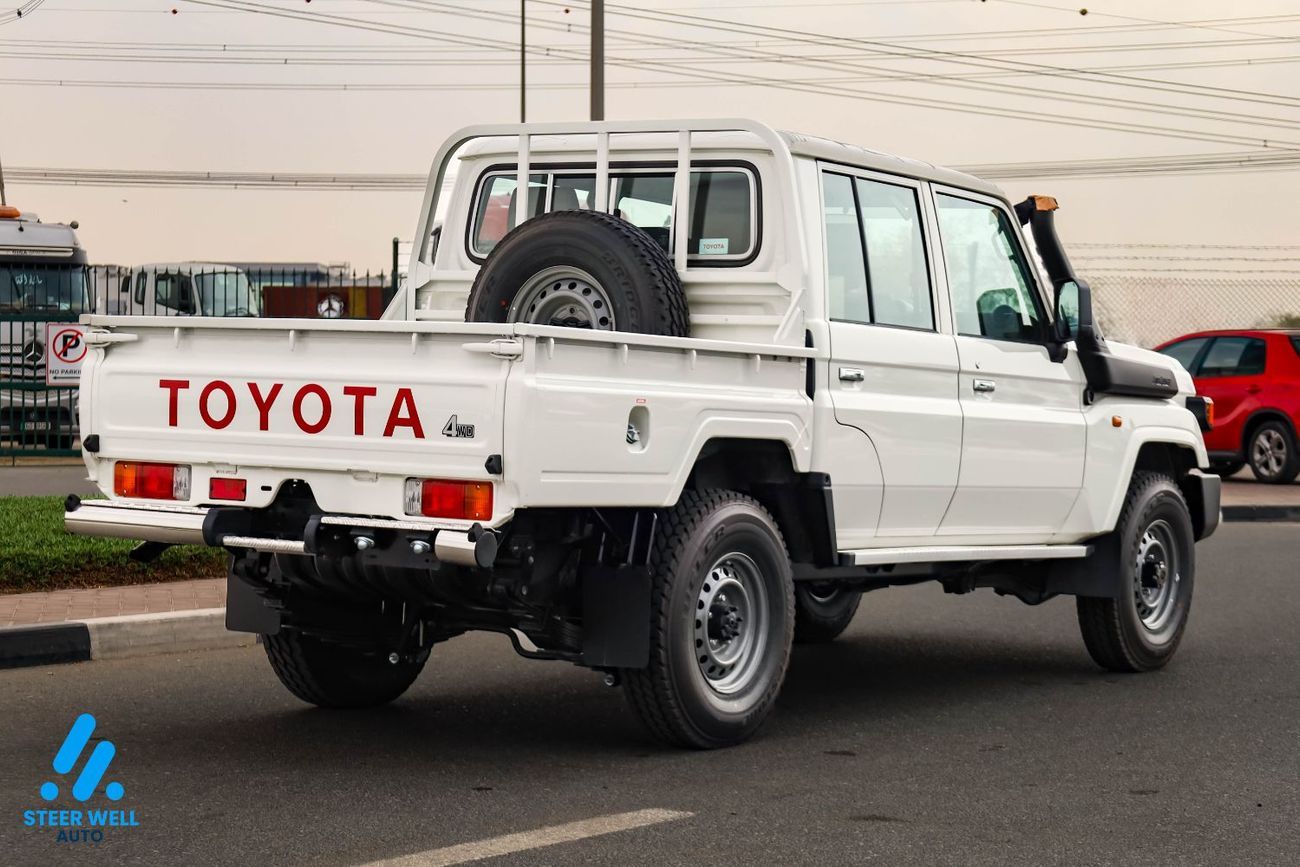 Toyota Land Cruiser Pick Up Double-Cab LC 79 | 2.8L Turbo DSL | GCC Specs | 4WD MT | Heavy Duty Workhorse | Export Ready