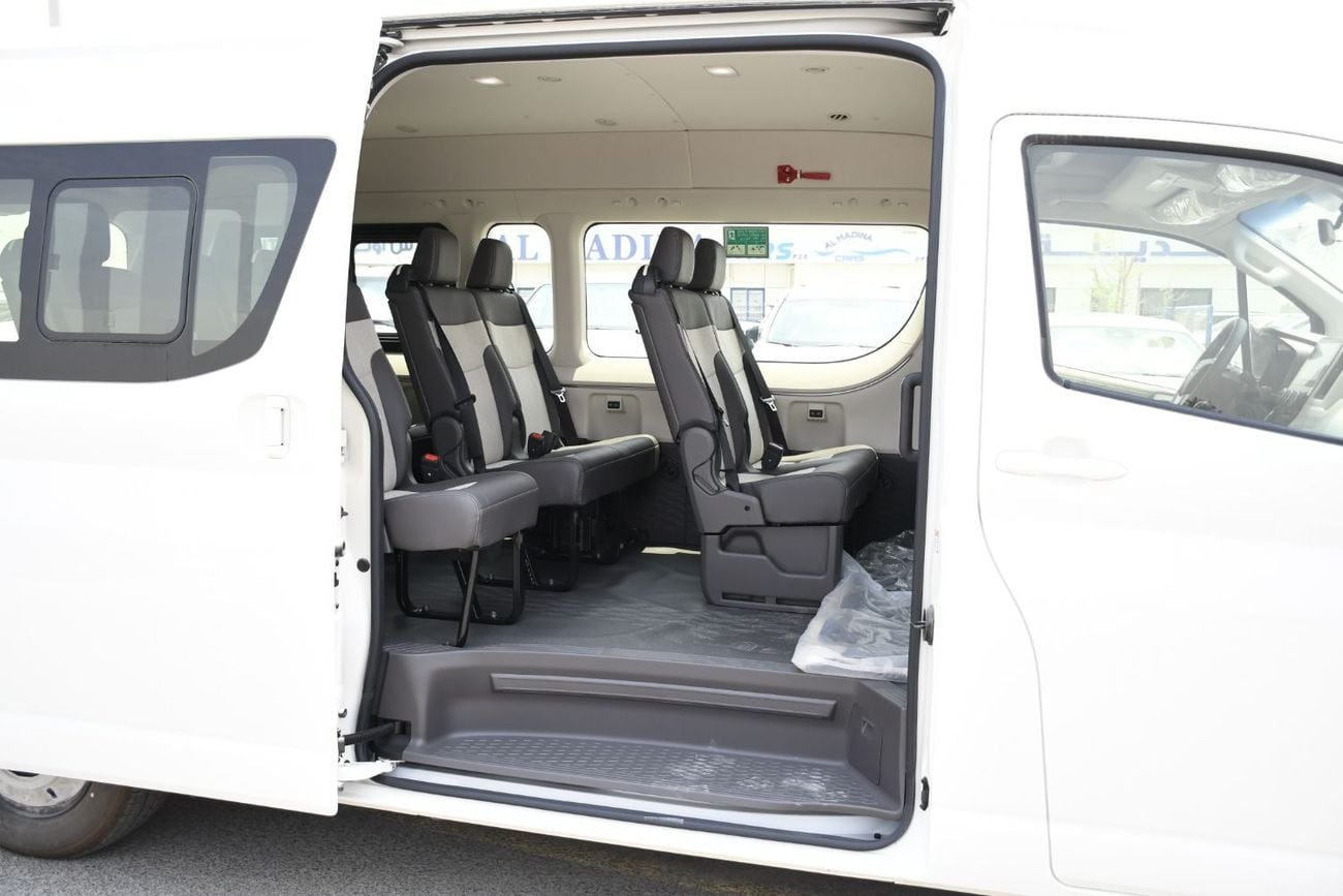 Toyota Hiace GL 3.5L Manual Petrol Full option