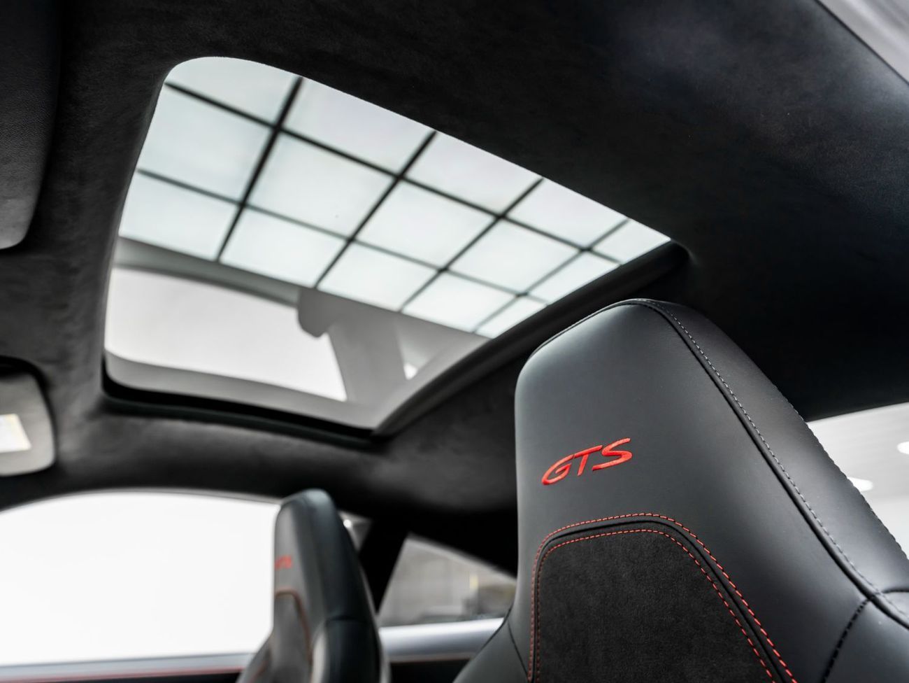 بورش 911 Carrera GTS