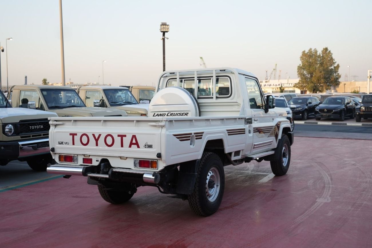 Toyota Land Cruiser Pick Up TOYOTA LAND CRUISER 79 SINGLE CAB PICKUP PETROL 4.0L V6 4WD MT MODEL 2025 WINCH DIFF-LOCK