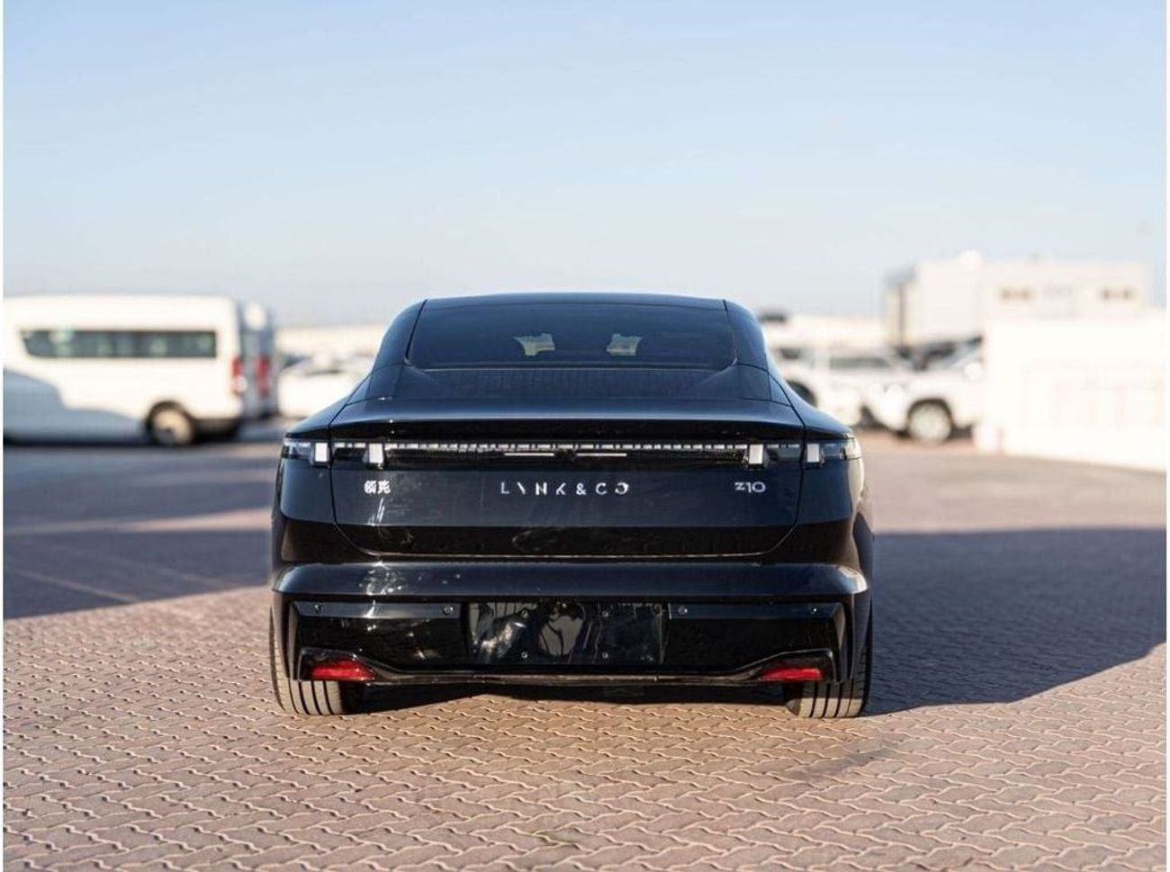 لينك أند كو Z10 2024 LYNK & CO Z10 MAX - BLACK inside BROWN | Export Price