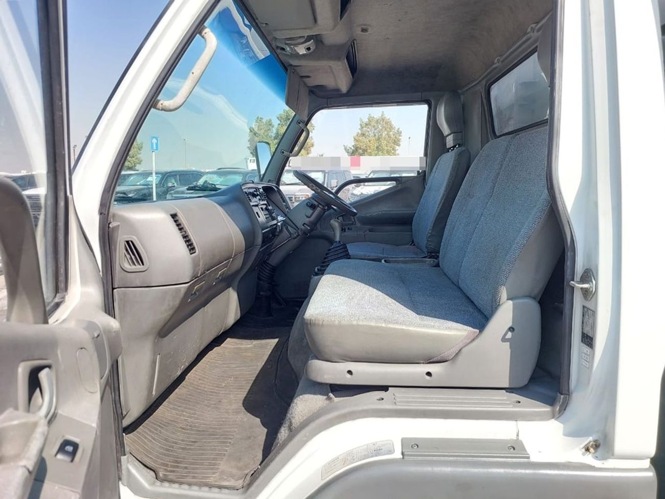 ميتسوبيشي فوسو كانتير MITSUBISHI CANTER TRUCK RHD 1995 MODEL 4.5 L DIESEL MANUAL(PM20240)