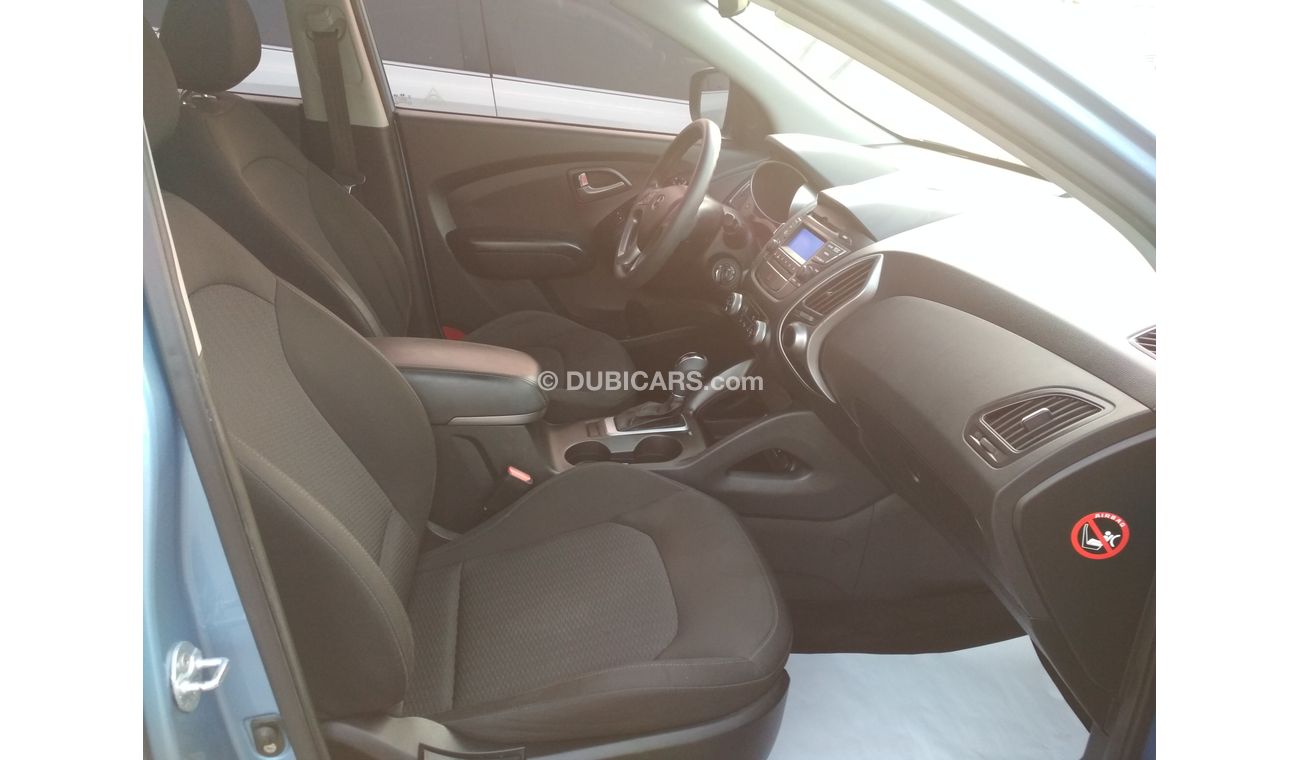 هيونداي توسون 2014 سماوى خليجى 2000 CC بانوراما  تشيكات وكالة بدون صبغ بدون حوادث ممتاذة ماشية قليل