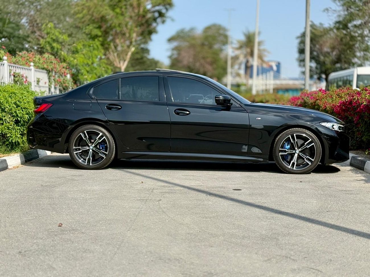 بي أم دبليو 320 2,056 AED Monthly II BMW 320i M Kitt II 0% Down payment II Still Under Warranty To 2027