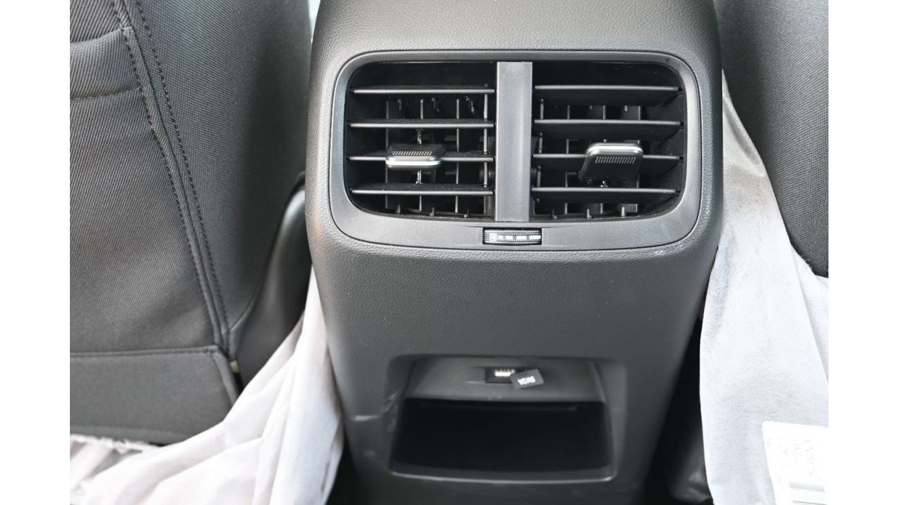 Chevrolet Captiva Chevrolet Captiva Premier 1.5L Petrol, L4 SUV, FWD, 5 Doors, Sunroof, Driver Electric Seats, Cruise