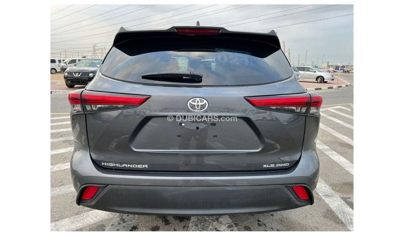 Toyota Highlander 2021 TOYOTA HIGHLANDER XLE AWD / FULL OPTION
