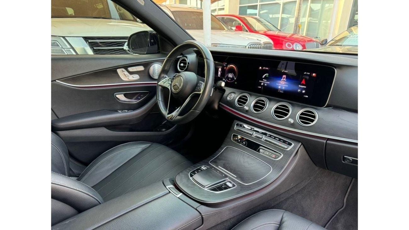 مرسيدس بنز E 350 مرسيدس بنز اي ام جي E350  بحالة الوكالة 2022 فل اوبشن