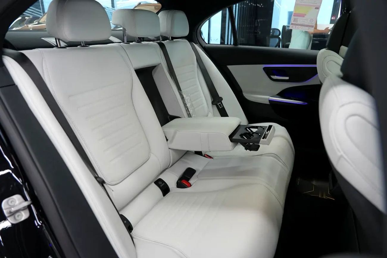 مرسيدس بنز C 200 C 200 | GCC 0km | Agency Warranrty | AMG Package