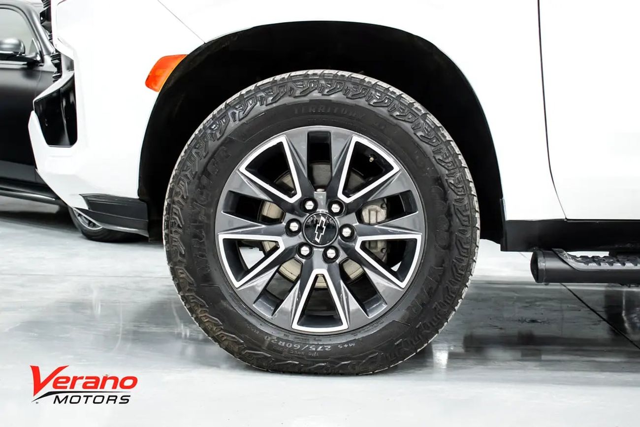 Chevrolet Tahoe LT Z71 5.3L (9 Seater) Z71 | 7-Seater | Panoramic Roof | Black Leather | Full Options |