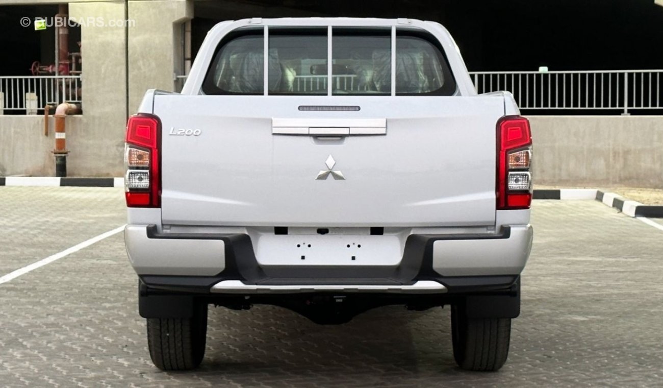 ميتسوبيشي L200 GLX 2.4L V4 MT(EXPORT ONLY)